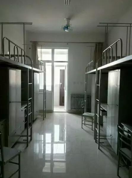 西安商贸科技技术学校宿舍,西安高新职业技术学院宿舍