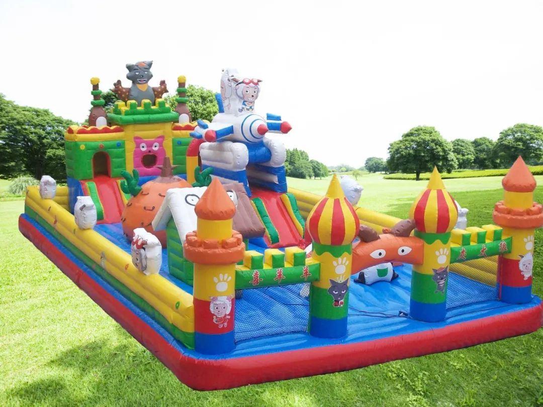 儿童充气式蹦蹦床滑梯,孩子玩的蹦床设备