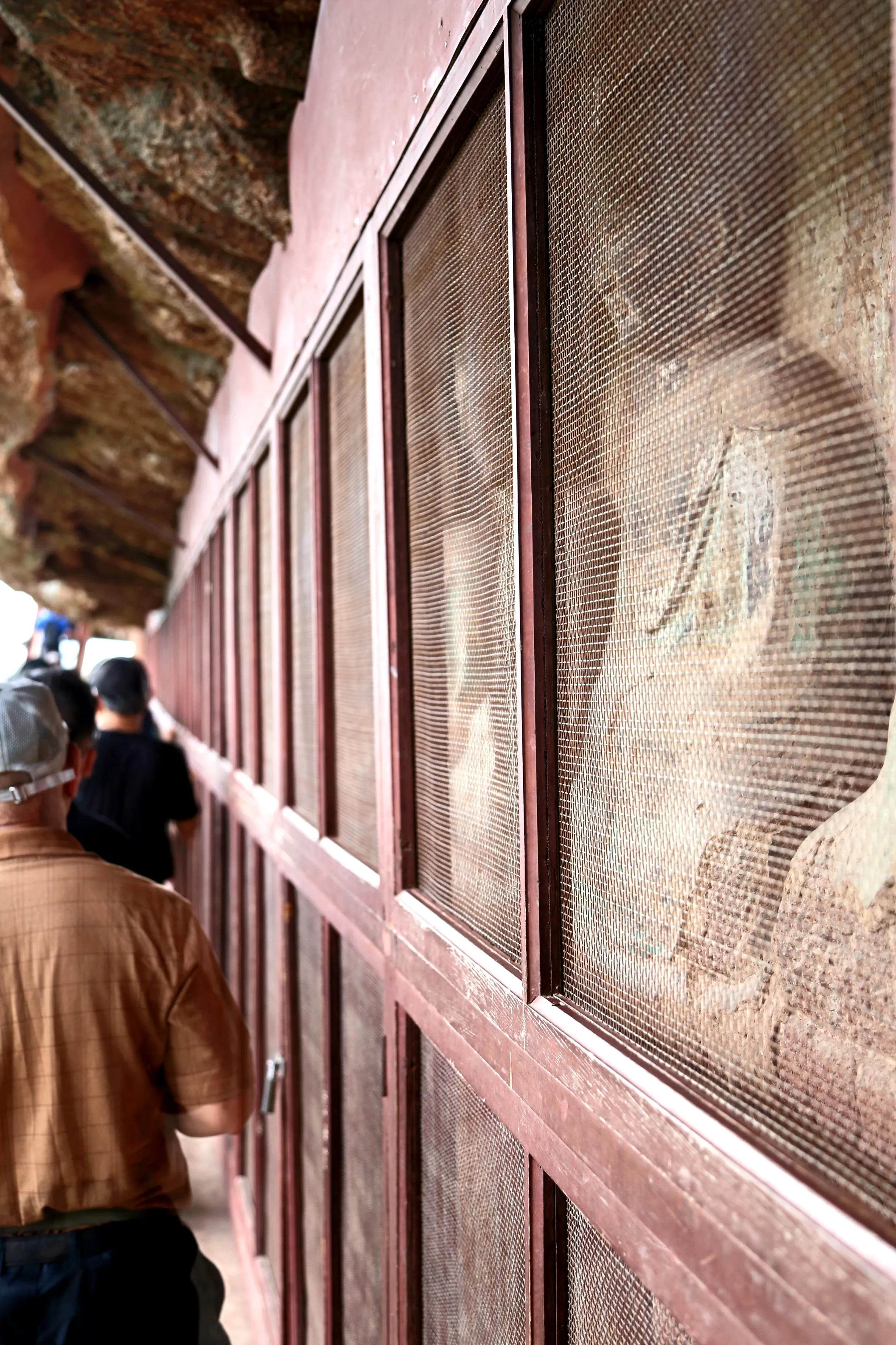 麦积山石窟一日游,麦积山石窟一日游感受