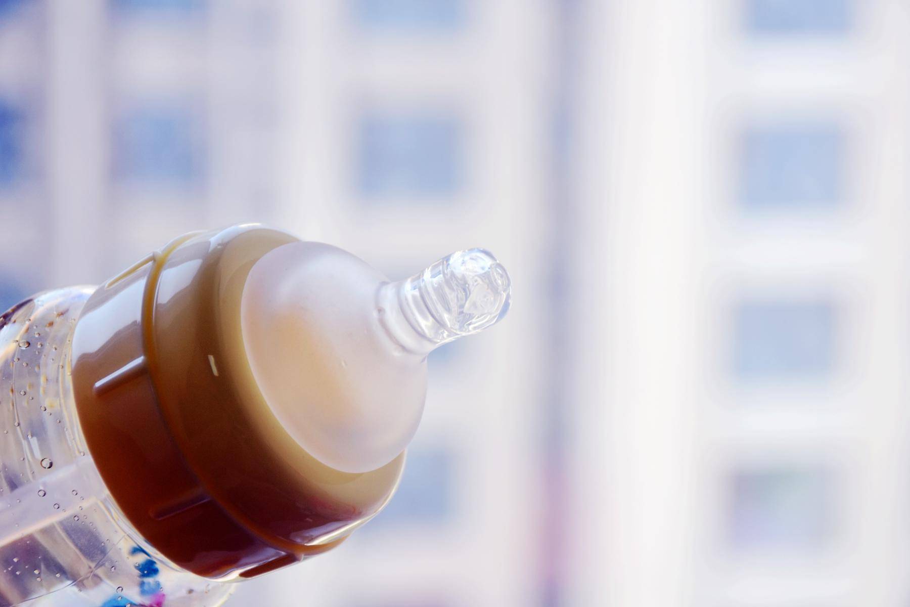 从新生儿到孩子断奶,不知道奶瓶怎么选?看这一篇文章就够了