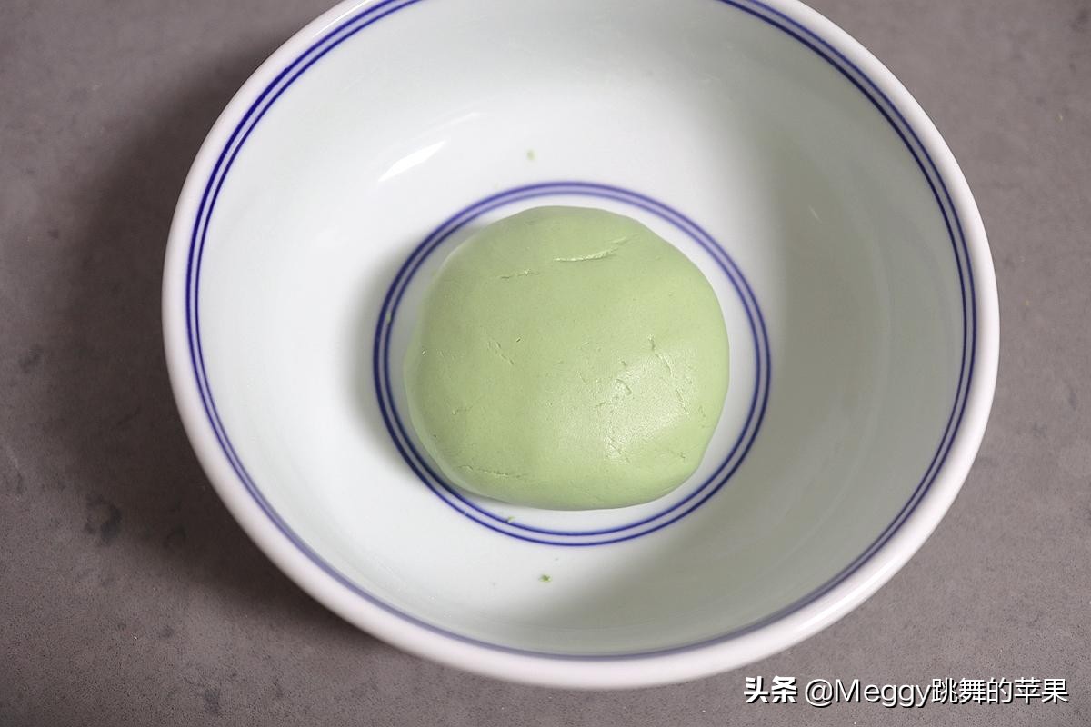 自己磨米粉做青团,做青团一斤半糯米粉加半斤粘米粉