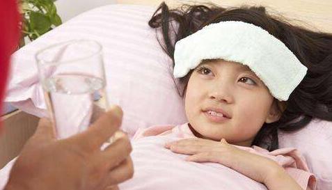 宝宝发烧吃过药温度还是不退，原来是因为这个，以后知道怎么办了