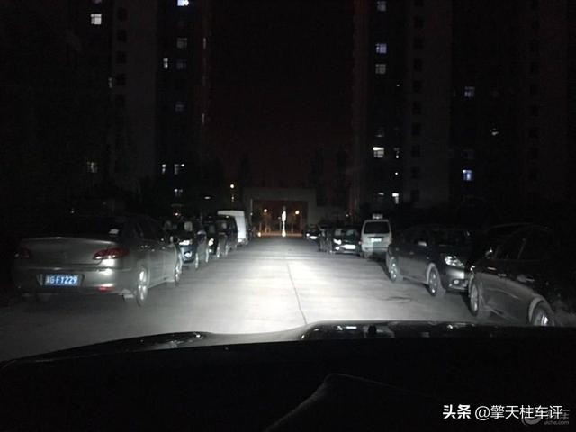 车灯氙气灯和led灯哪个好,车灯led好还是卤素的好