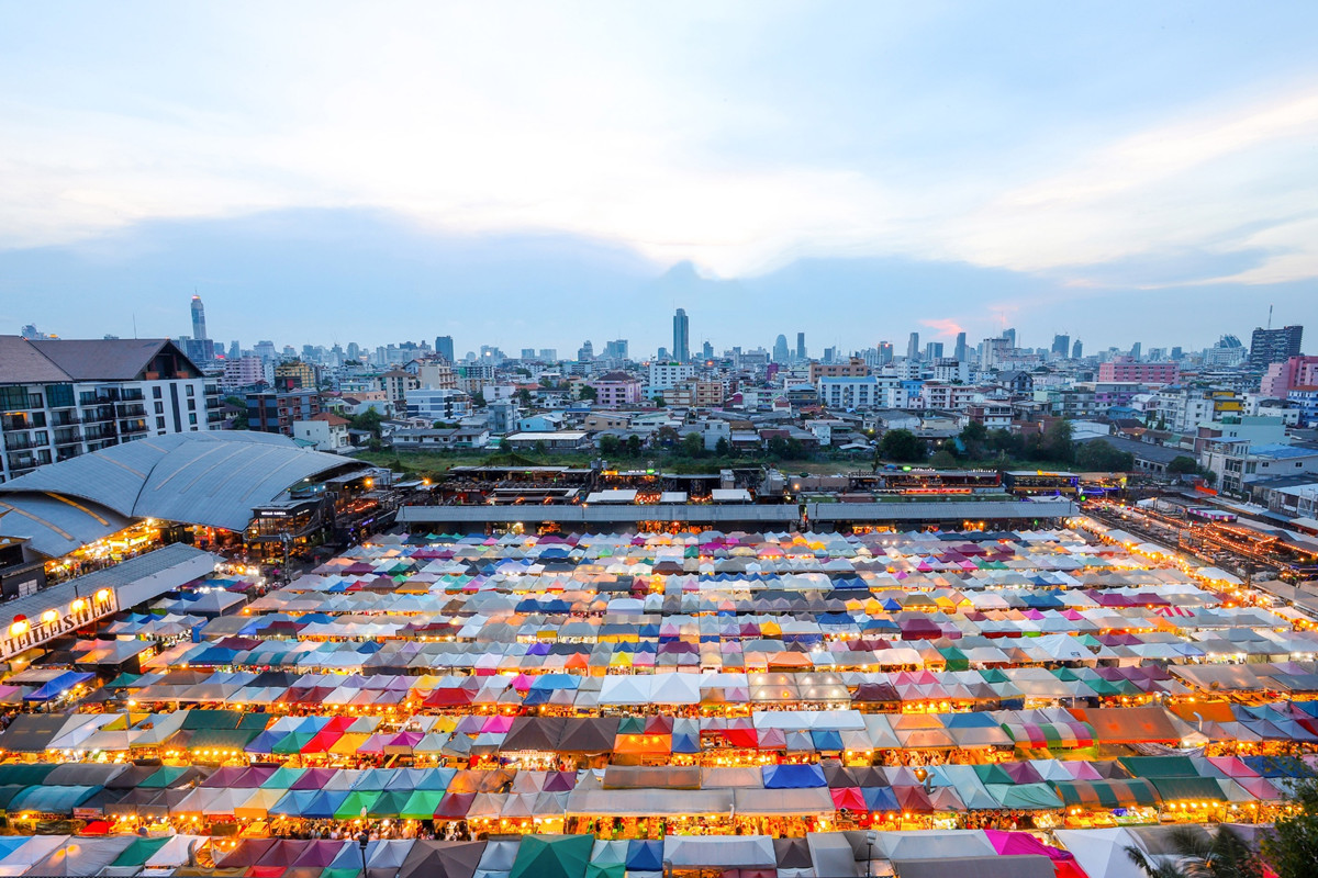 泰国美食推荐网红打卡地,泰国旅游网红打卡美食城