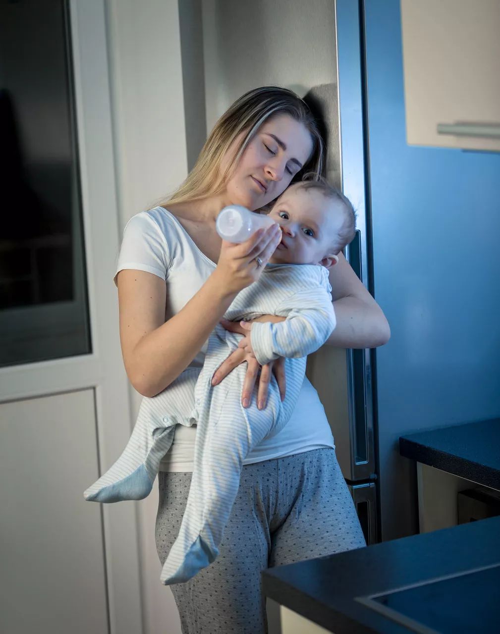 宝宝总是夜醒怎么办,宝宝频繁夜醒喝什么药调理