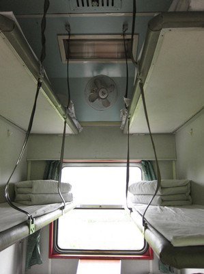 火车三层硬卧,硬卧火车视频