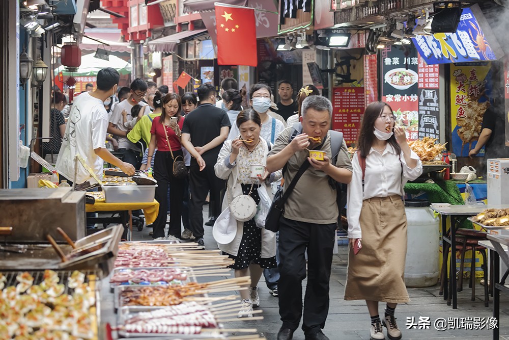 青岛美食一条街劈柴院,青岛劈柴院周围的美食