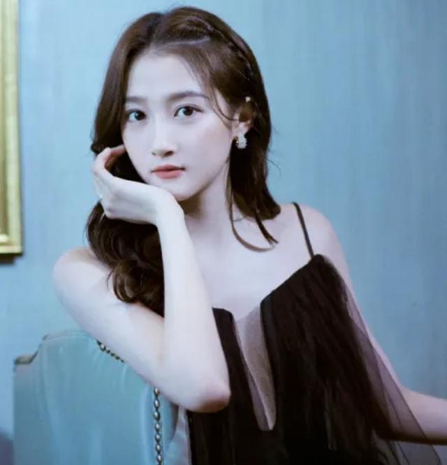 李瑞从小到大变化,李瑞成长史