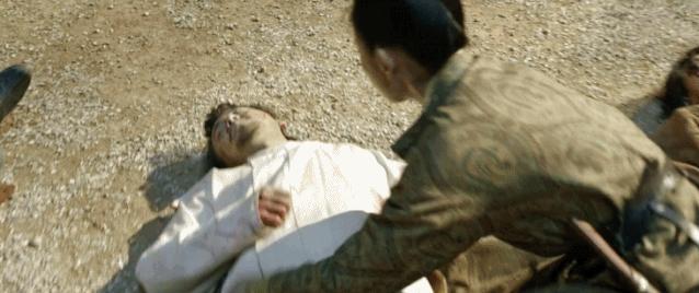 15岁就当《瑞丽》封面女郎，却被老师否定，沉寂10年再度翻红