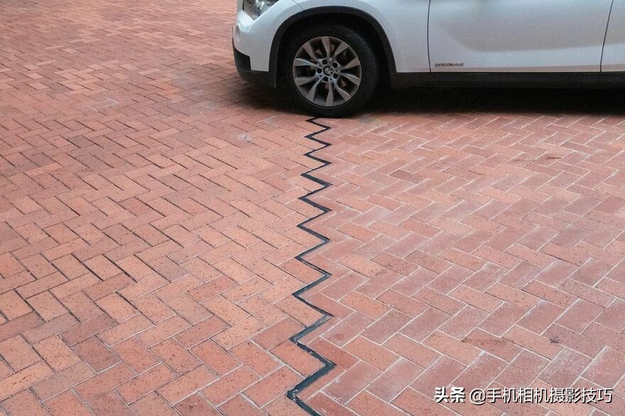 他被称为香港街拍之王：每一张照片都难以复制，诀窍在哪？