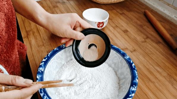 家里老人过大寿寿桃,老人过生日做几个寿桃