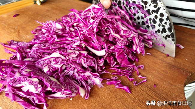 紫甘蓝凉拌要不要焯水,紫甘蓝凉拌需要焯水