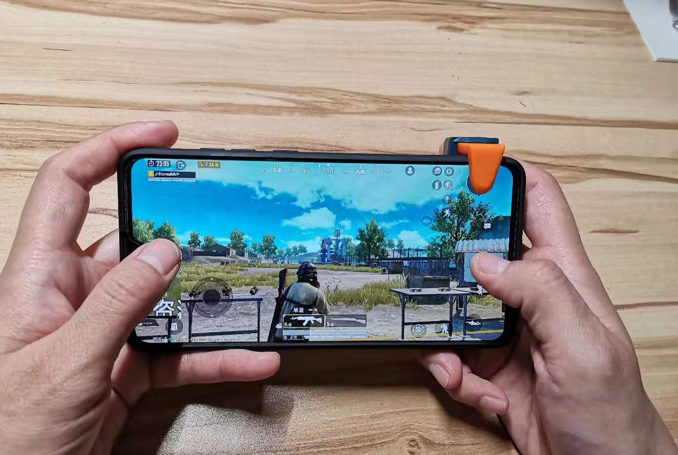 和平精英吃鸡神器键位分享最新,和平精英用手游指套吃鸡