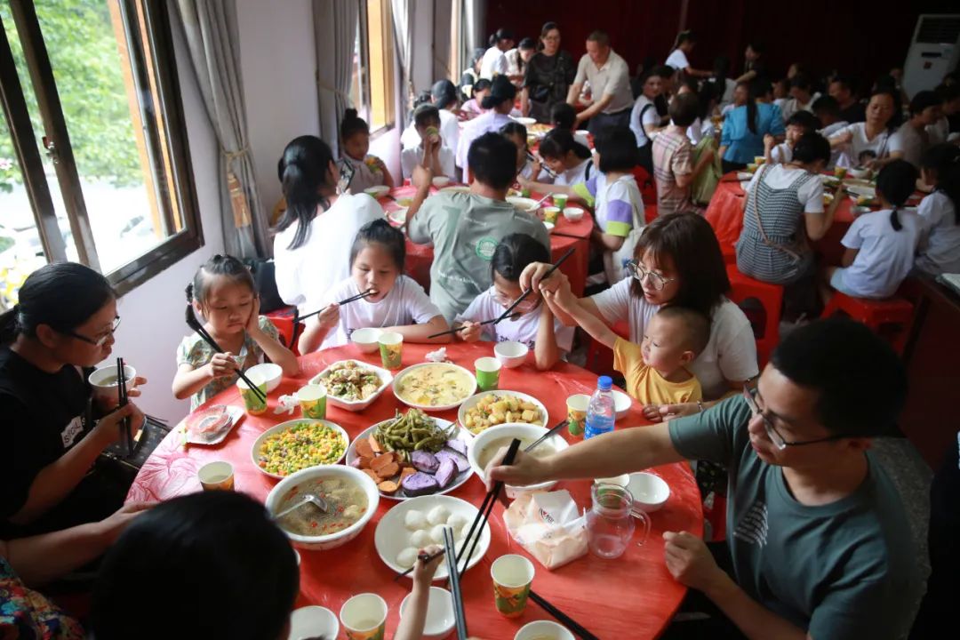 组图:武平县琴韵古筝行六一暨周年庆亲子活动圆满举行