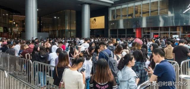 喜茶和奈雪茶谁排队了,奈雪的茶好喝还是喜茶好喝