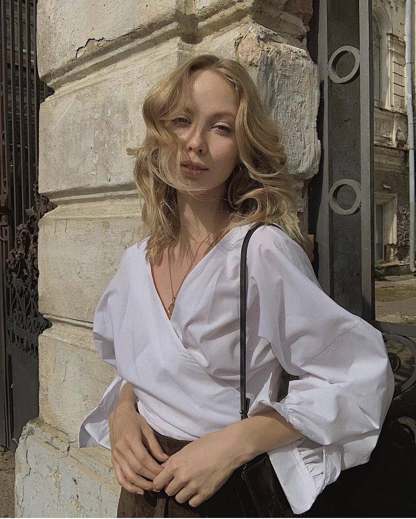 女生短发发型图片慵懒风,慵懒短发微卷发型