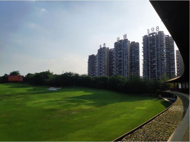 成都保利皇冠假日酒店是几星级,成都保利公园皇冠假日酒店好耍不