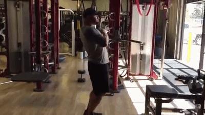 腿部站立直腿训练,在家就能练的魔鬼式的腿部训练