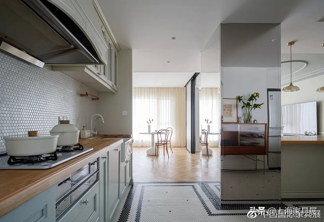 简约法式一室一厅 (一室一厅实用法式)