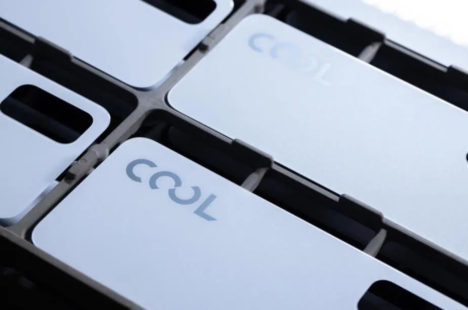 机圈一哥回来了！携699新机重振雄风，苹果三星都曾是其手下败将