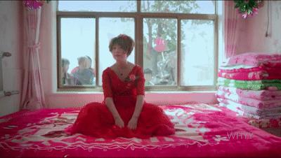 又被别人拍出来了，「我们」还要被羞辱多久？