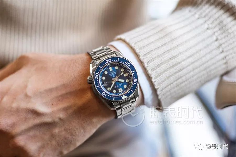 精工seiko复古绿新款,精工紫色限量款