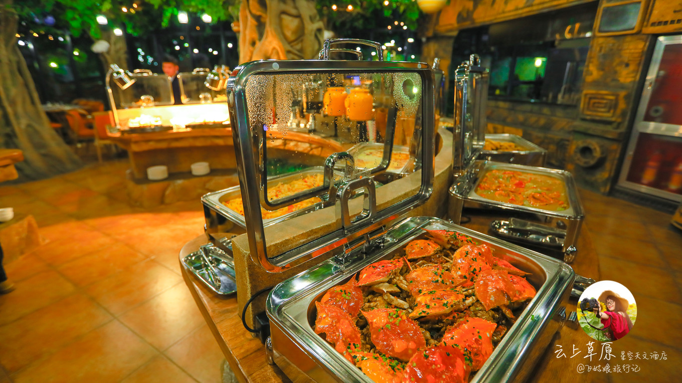 安吉云上草原滑雪场里的酒店,安吉云上草原滑雪场高级雪道索道