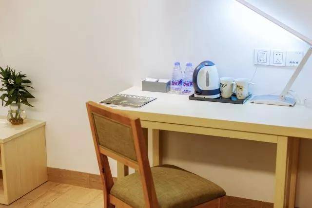 「8月」不限行，299元抢大亚湾霞涌海悦公馆观景房“赏”碧海蓝天