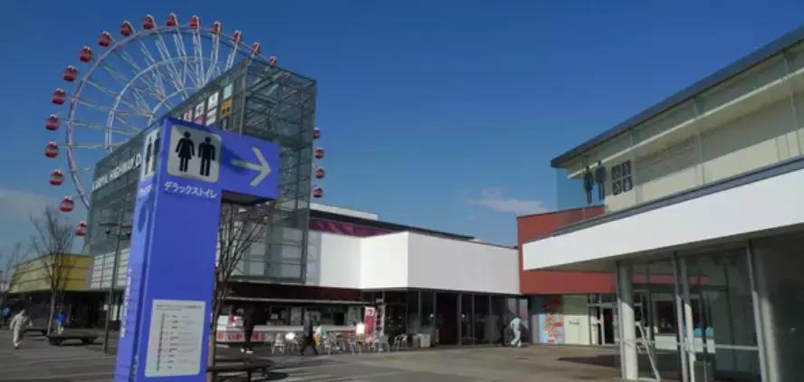 中国高速服务区,被忽略的...万亿生意