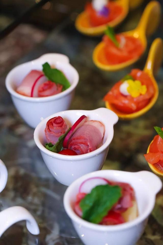 深圳这家五星级巴西烧烤无限吃，带上iPhoneXS的胃都塞不下！