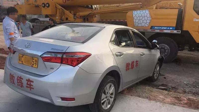 女学员练科二撞死教练,珠海女老师