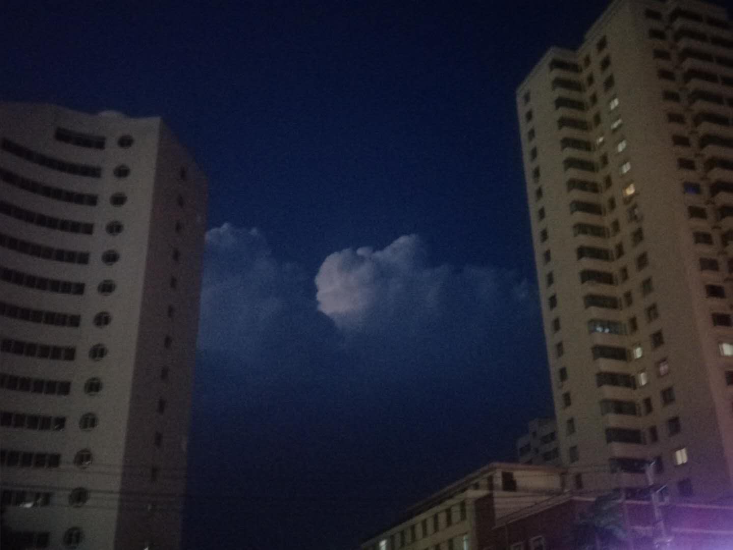 房产中介经纪人很苦很累吗,去房产中介公司上班怎样