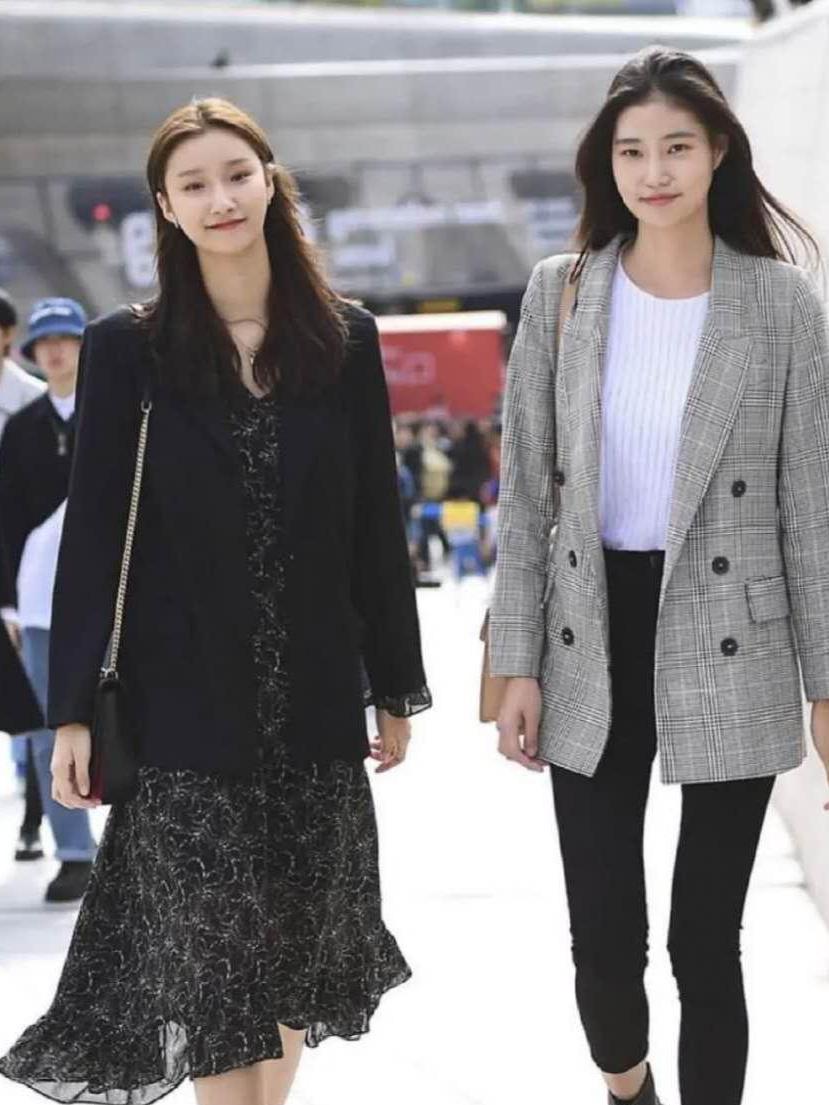 韩国美女的穿搭都离不开这几件,韩国女生穿搭街拍