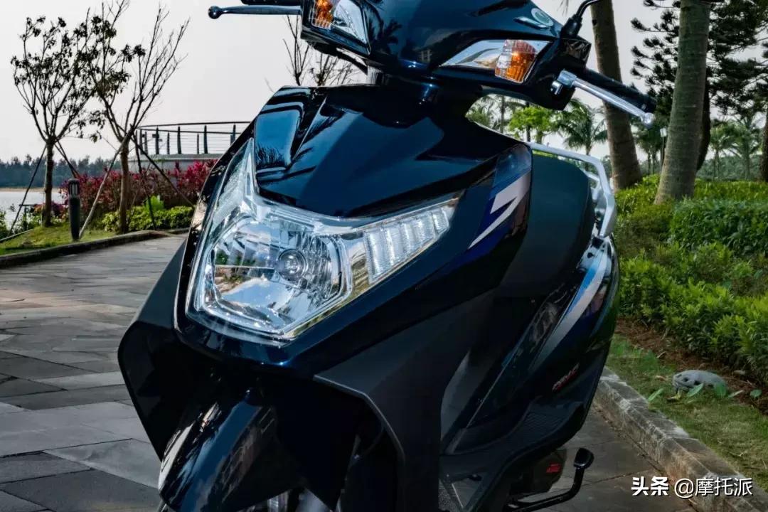 五羊本田踏板御鲨125和喜鲨一样吗,五羊本田摩托车御鲨黑色125图片