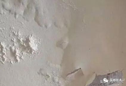 腻子脱粉的原因和处理方法,腻子起泡掉皮是怎么回事