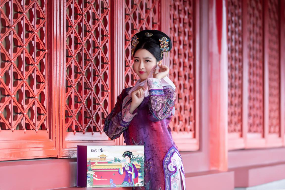 跨界联名成为一种趋势,俏妃联名款卫生巾