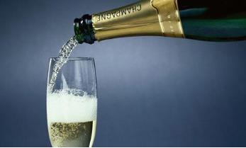 如何喝红酒视频教程,让我教你怎么喝红酒