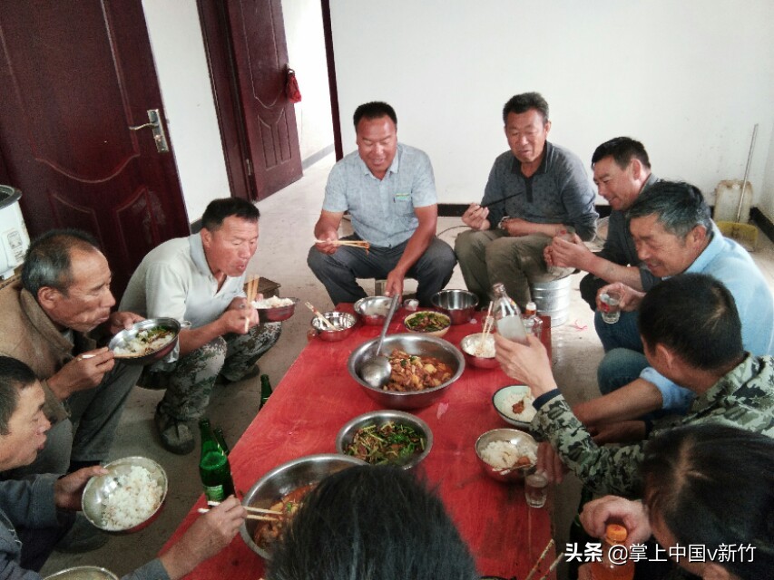 掌上中国之在*疆新**奇台打工的日子里“不易的劳动节”