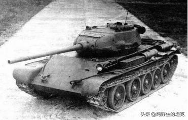 战后第一代的巅峰争霸——百人队长PKT-54