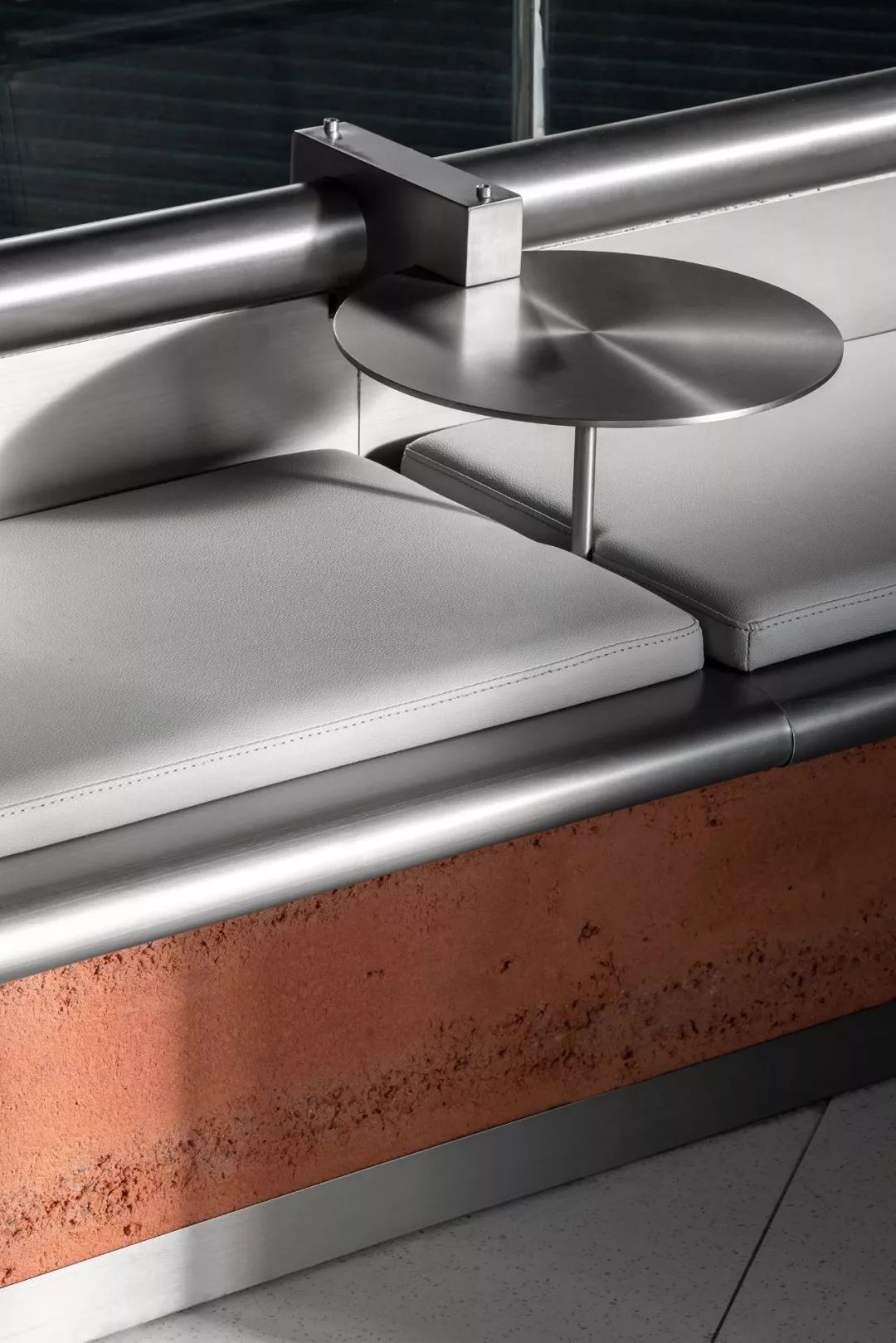 服装人要哭了！年利润4亿、估值90亿的喜茶竟然跨界服装行业？