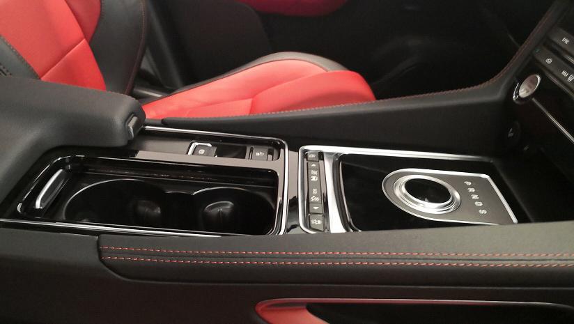 捷豹f-pace和奔驰glc哪个好,捷豹f-pace平行进口报价