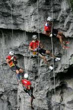 速降很安全?因为有ACF人工软骨仿生高性能护具