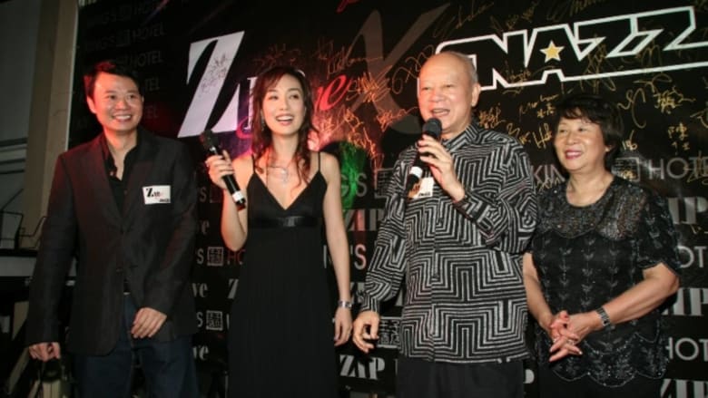 气质优雅知性,凭一个23年前的广告为大众熟知,故事就从这里开始