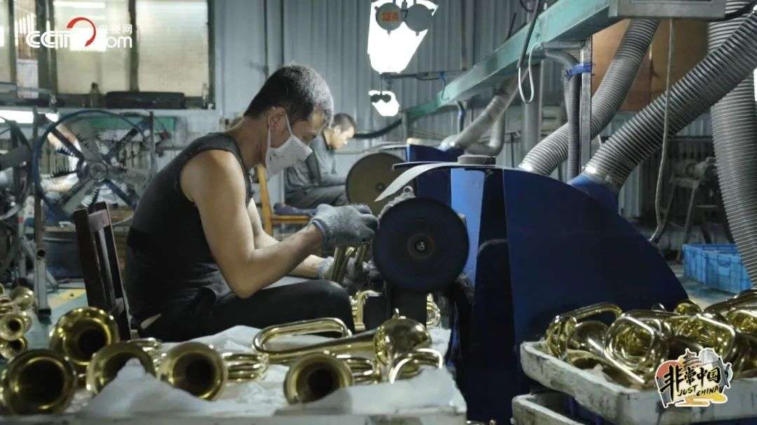 “曹县梗”出圈背后，这些小镇支撑起了全球乐器市场的中国制造