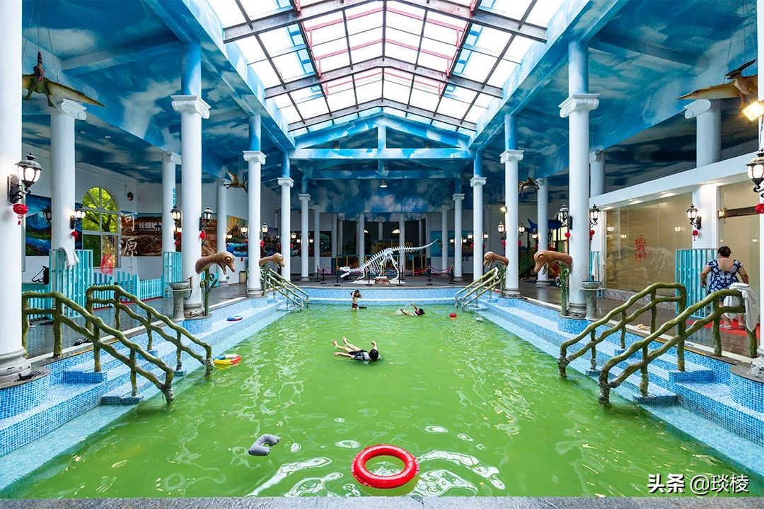 不用出国就能体验瑞士,不用出远门也能享受国际范的温泉