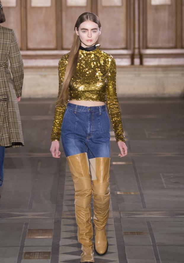 真正懂时髦的女人春天很少穿深色,懂时尚的女人都擅长配色