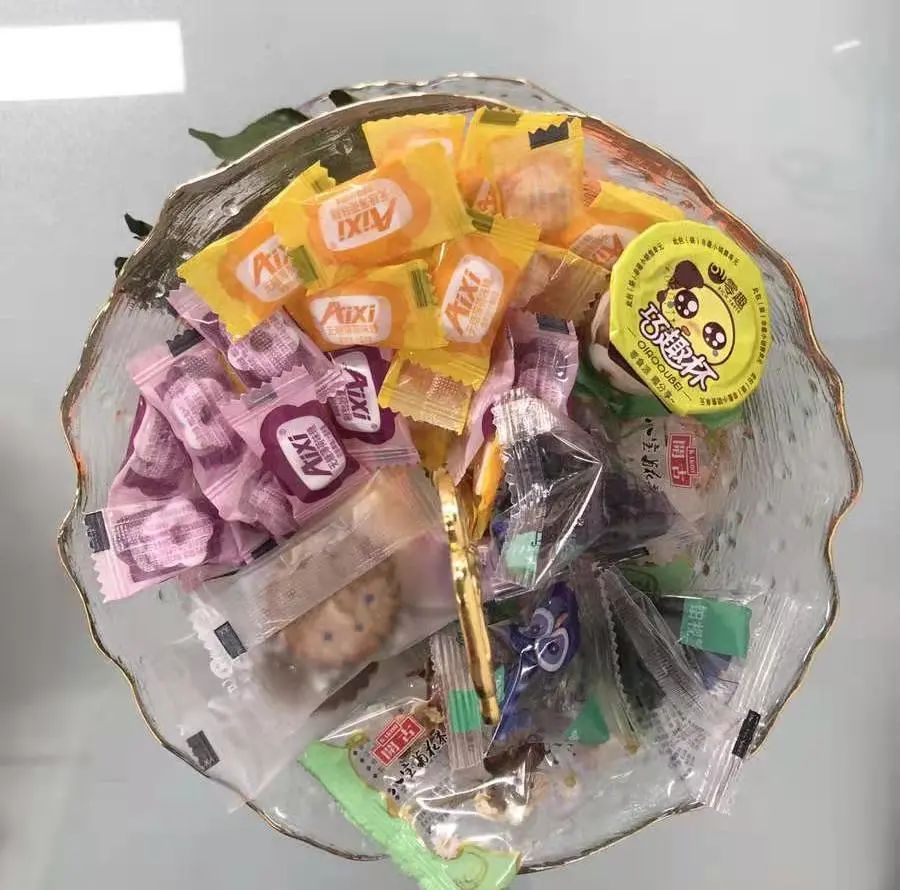 这套流光溢彩冰川碗，让居家生活更有格调、更精致