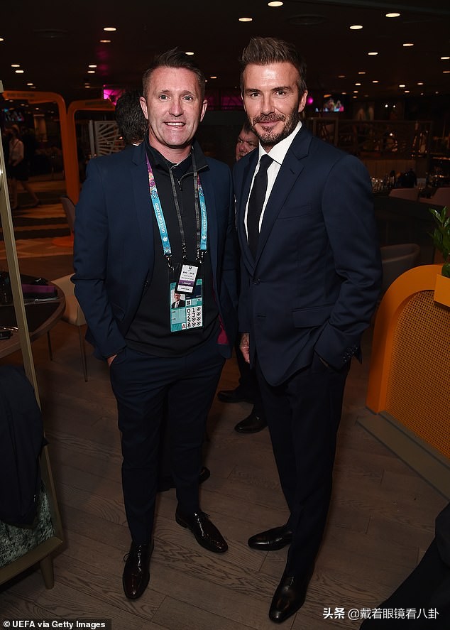 贝克汉姆携儿子看球,贝克汉姆带次子