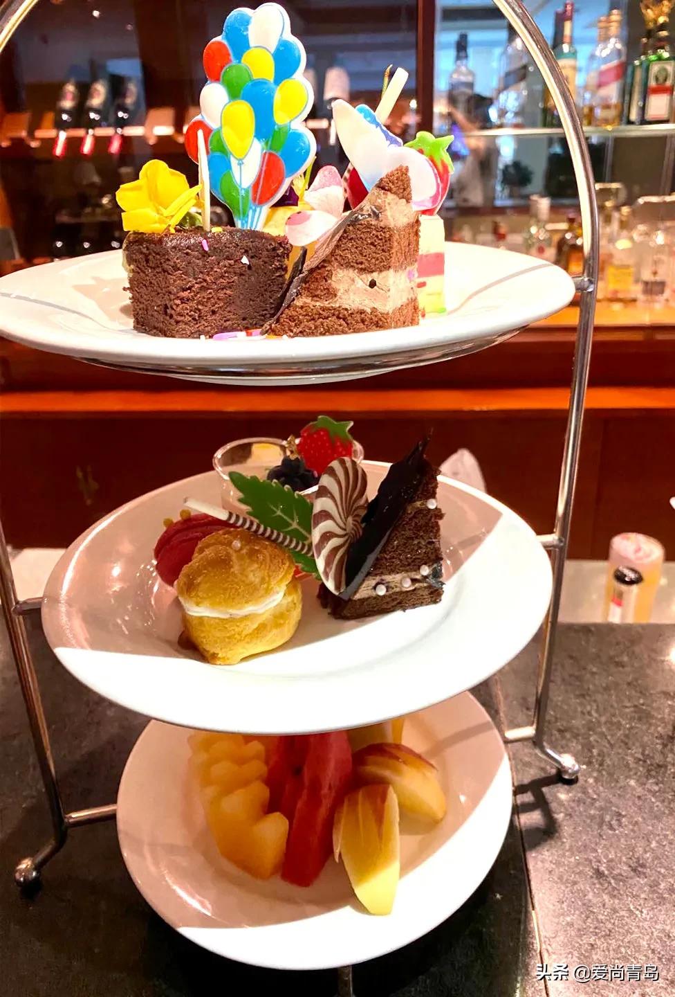 您被“拍了拍”!快来这个新开的“主题换装馆”,体验百变造型