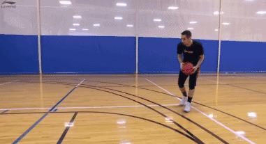 篮球过人10大必学技巧nba,篮球过人快速转身